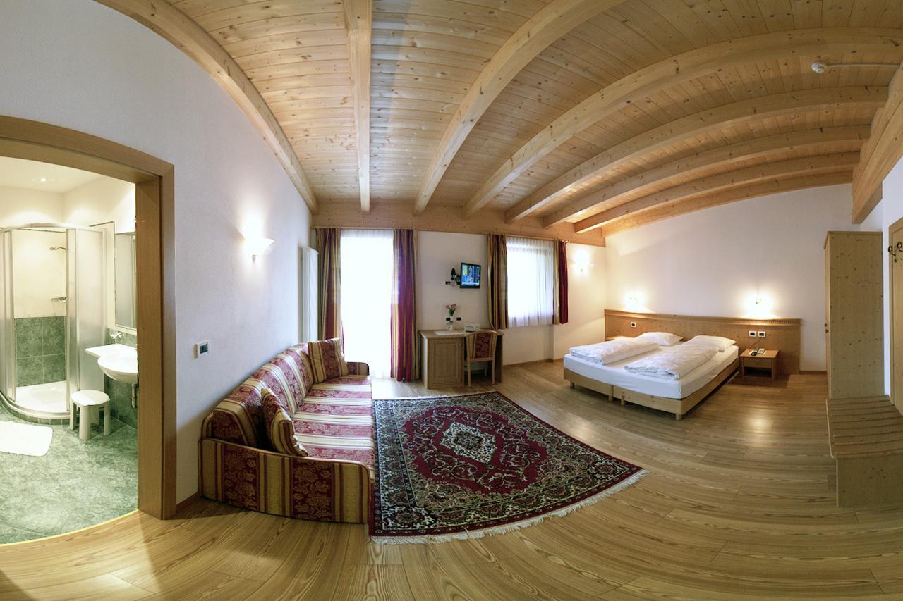 Hotel Resa Blancia サン・ヴィジリオ・ディ・マレッベ エクステリア 写真